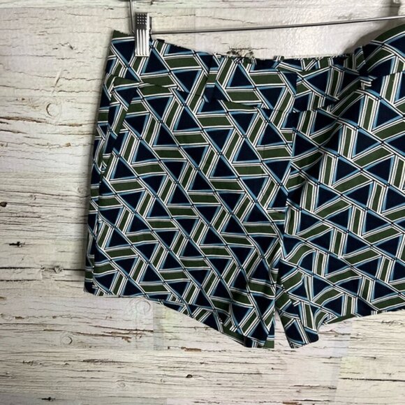 Ann Taylor shorts green black size  8 - Picture 2 of 9